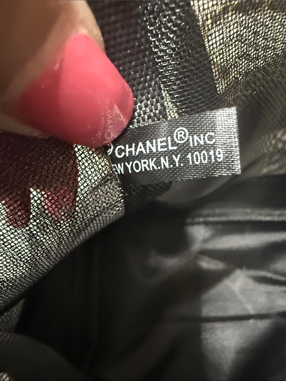 Chanel Mesh Tote Bag with a Pouch - Picture 6 of 6